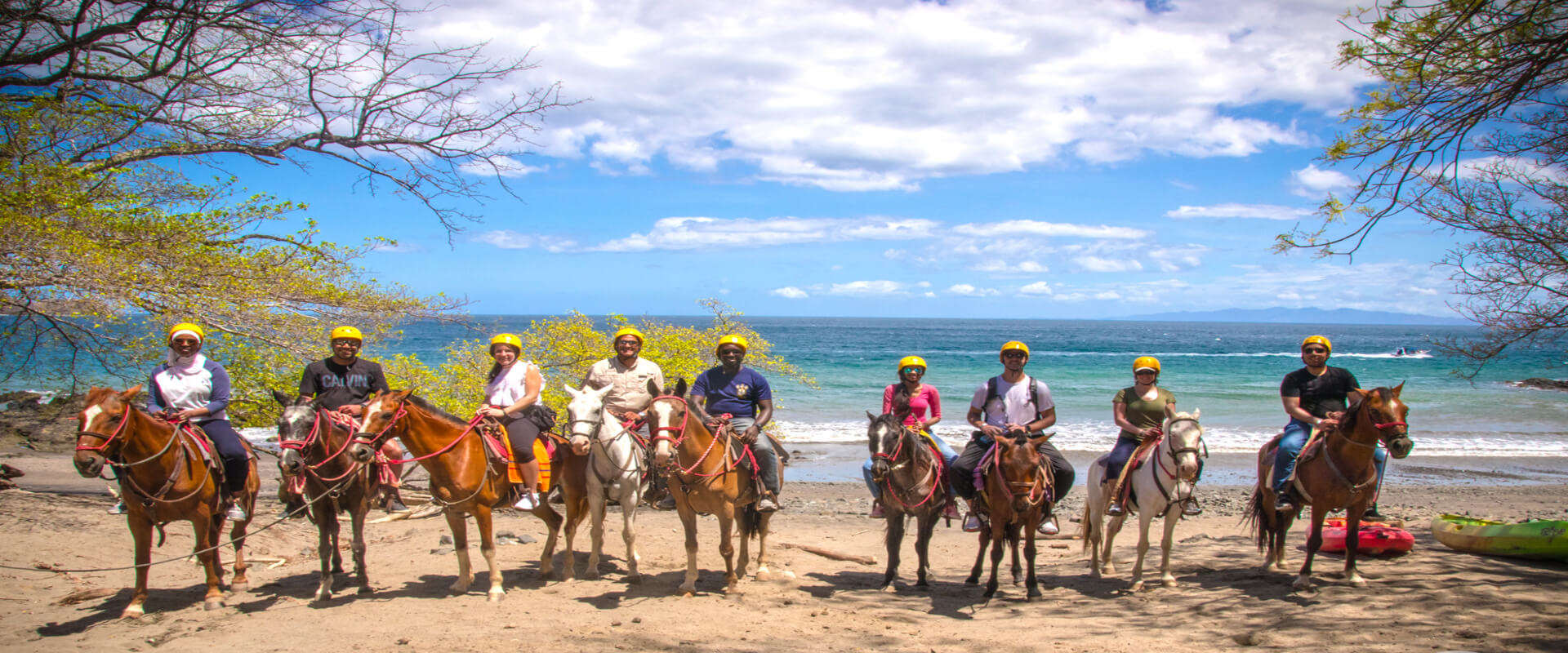 Diamante's Animal Sanctuary Horseback tour | Costa Rica Jade Tours