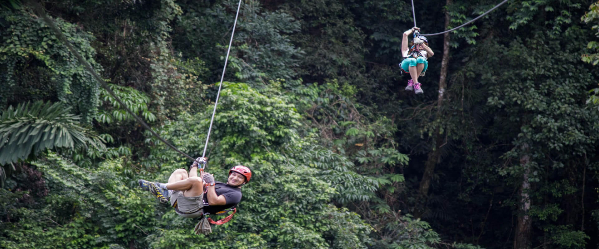 Barranquismo y Tirolesa en Arenal | Costa Rica Jade Tours