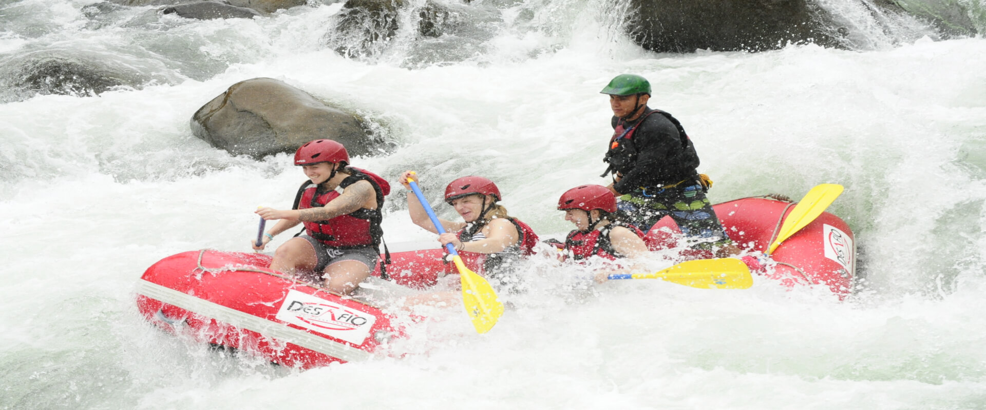 Rafting y aguas termales en Arenal | Costa Rica Jade Tours