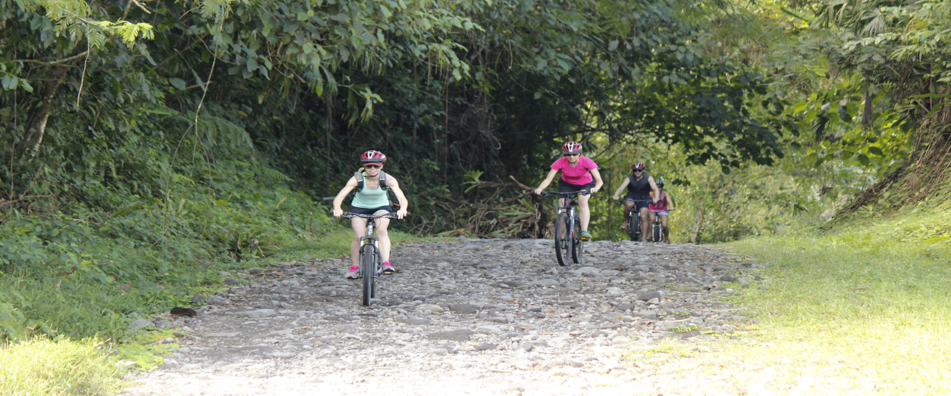 Ciclismo de montaña cerca del Volcán Arenal | Costa Rica Jade Tours