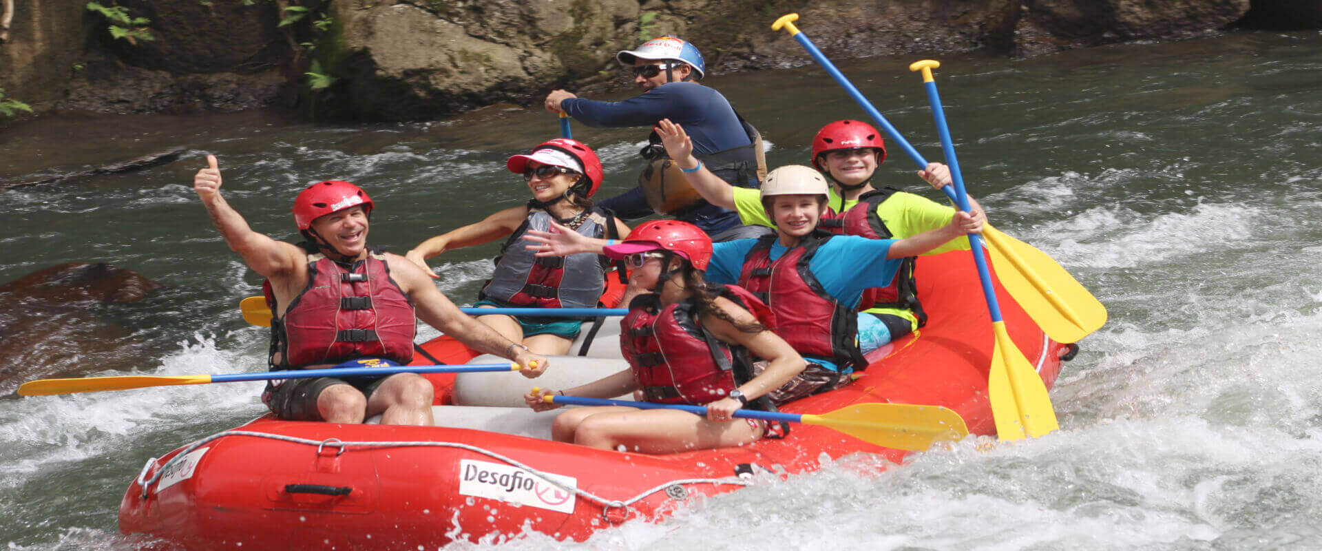 Rafting Clase III / IV en el río Tenorio | Costa Rica Jade Tours