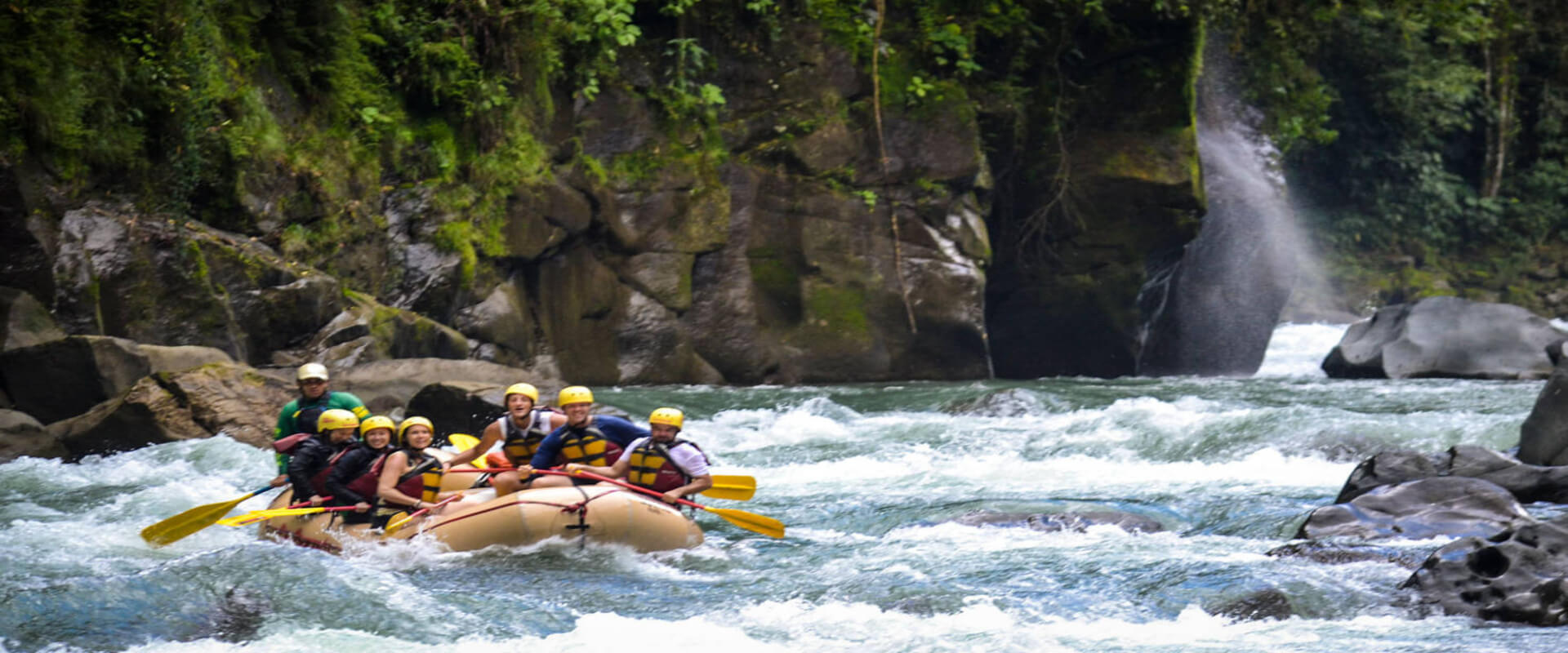 Tortuguero + Pacuare River Rafting - 4 days trip | Costa Rica Jade Tours