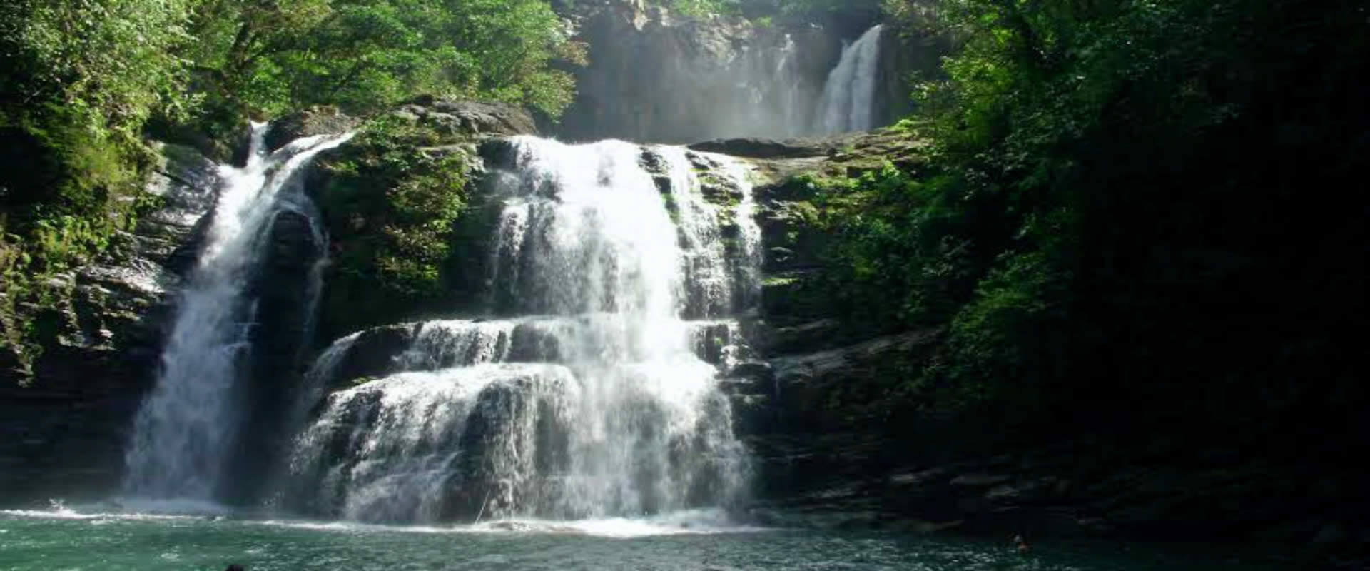 Nauyaca Waterfalls Tour