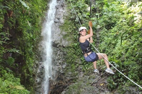 Canyoning (Lost Canyon) in Arenal