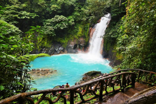 Caminata guiada al Parque Nacional Río Celeste